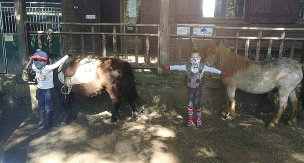 équitation poney à Vitrac